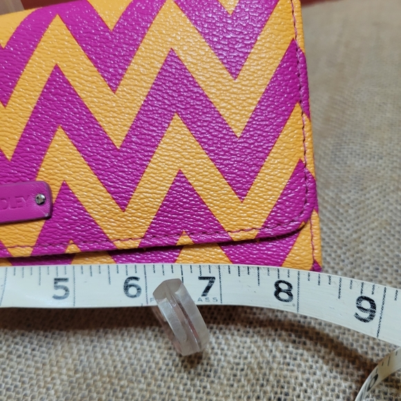 Vera Bradley ZIGGY ZAGS  Colorful Large Trifold WALLET - Picture 11 of 12